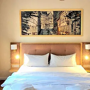 Hotel Parklane Boutique - Newly Renovated, Vienne